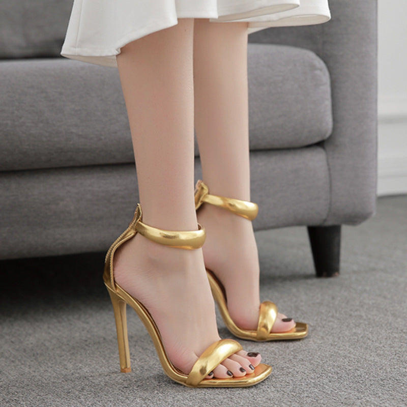 746135558-17