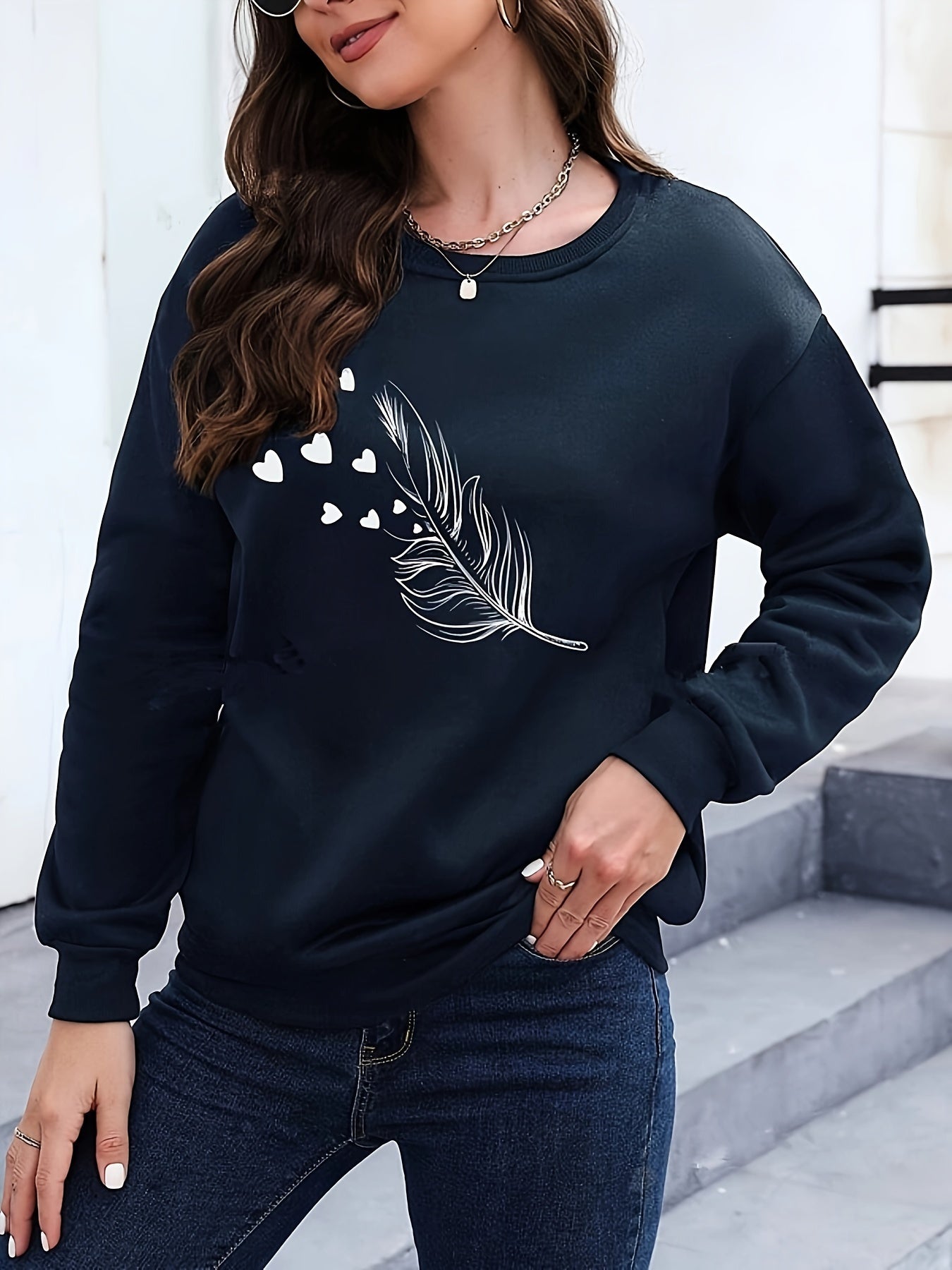 Feather Print Pullover Sweatshirt, Casual Long Sleeve Crew Neck Sweatshirt For Fall & Winter, Women's Clothing