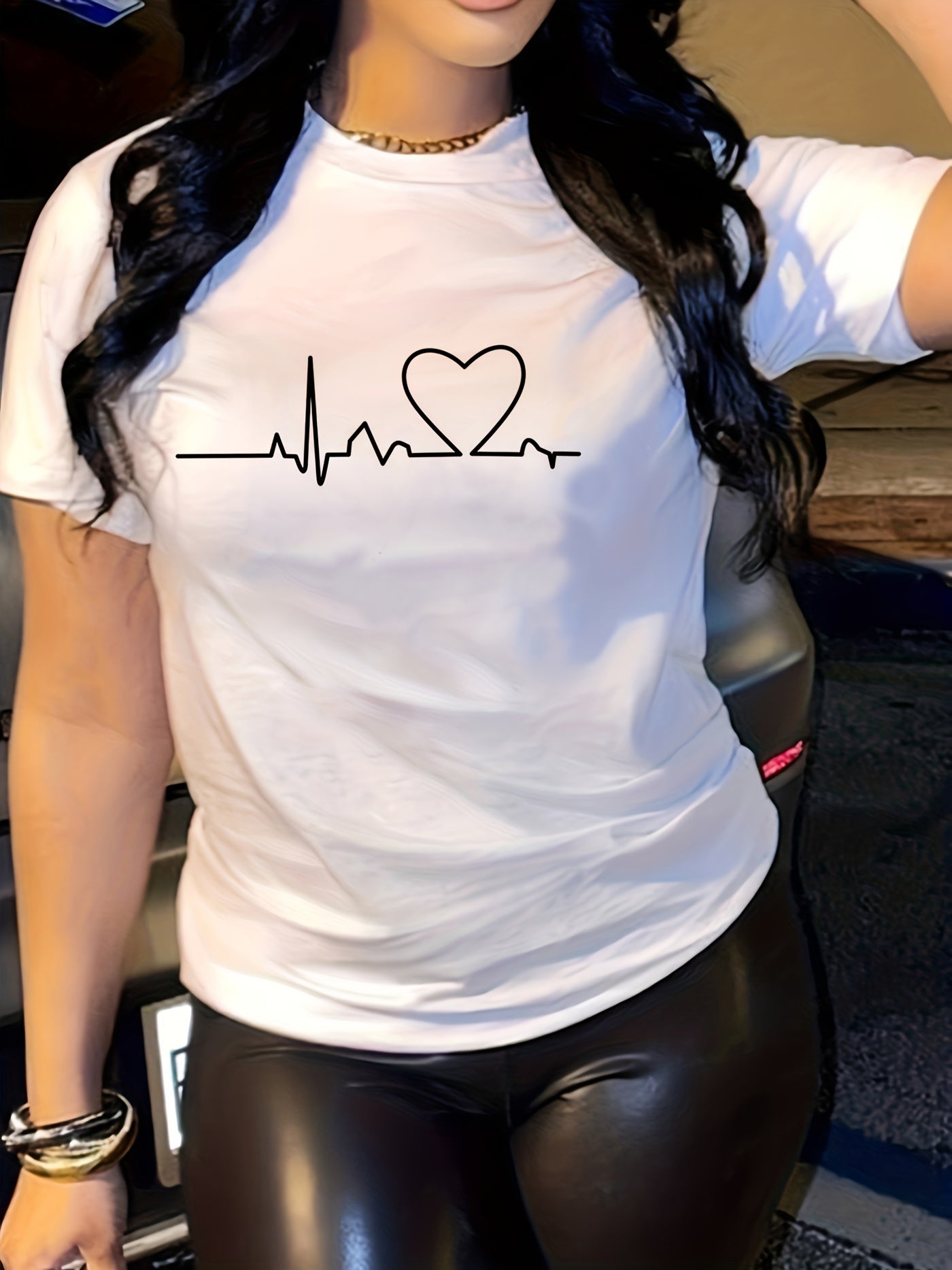 Heart Print T-shirt, Short Sleeve Crew Neck Casual Top For Summer & Spring, Women's Clothing