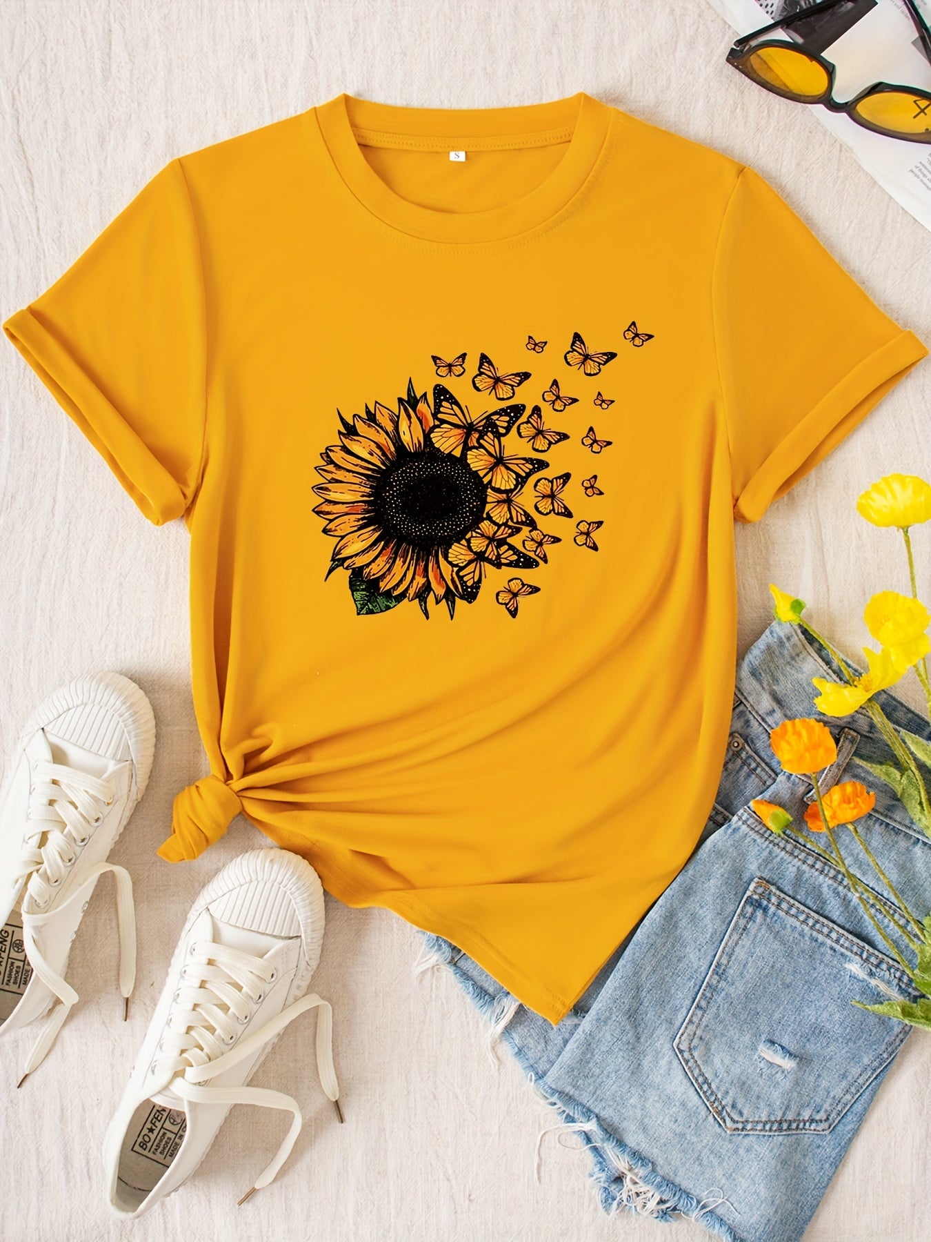 Sunflower Print Crew Neck T-shirt, Short Sleeve Casual Top For Summer & Spring, Women's Clothing