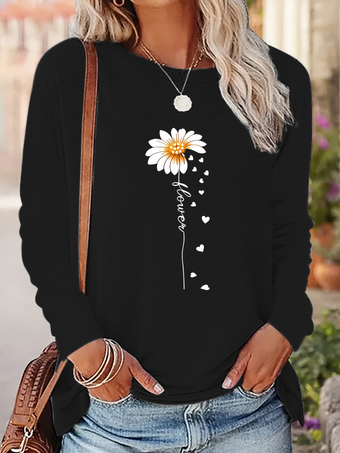 Chic Daisy Print Long Sleeve T-Shirt for Women - Casual Crew Neck, Soft Polyester, Machine Washable - Perfect for Fall & Winter