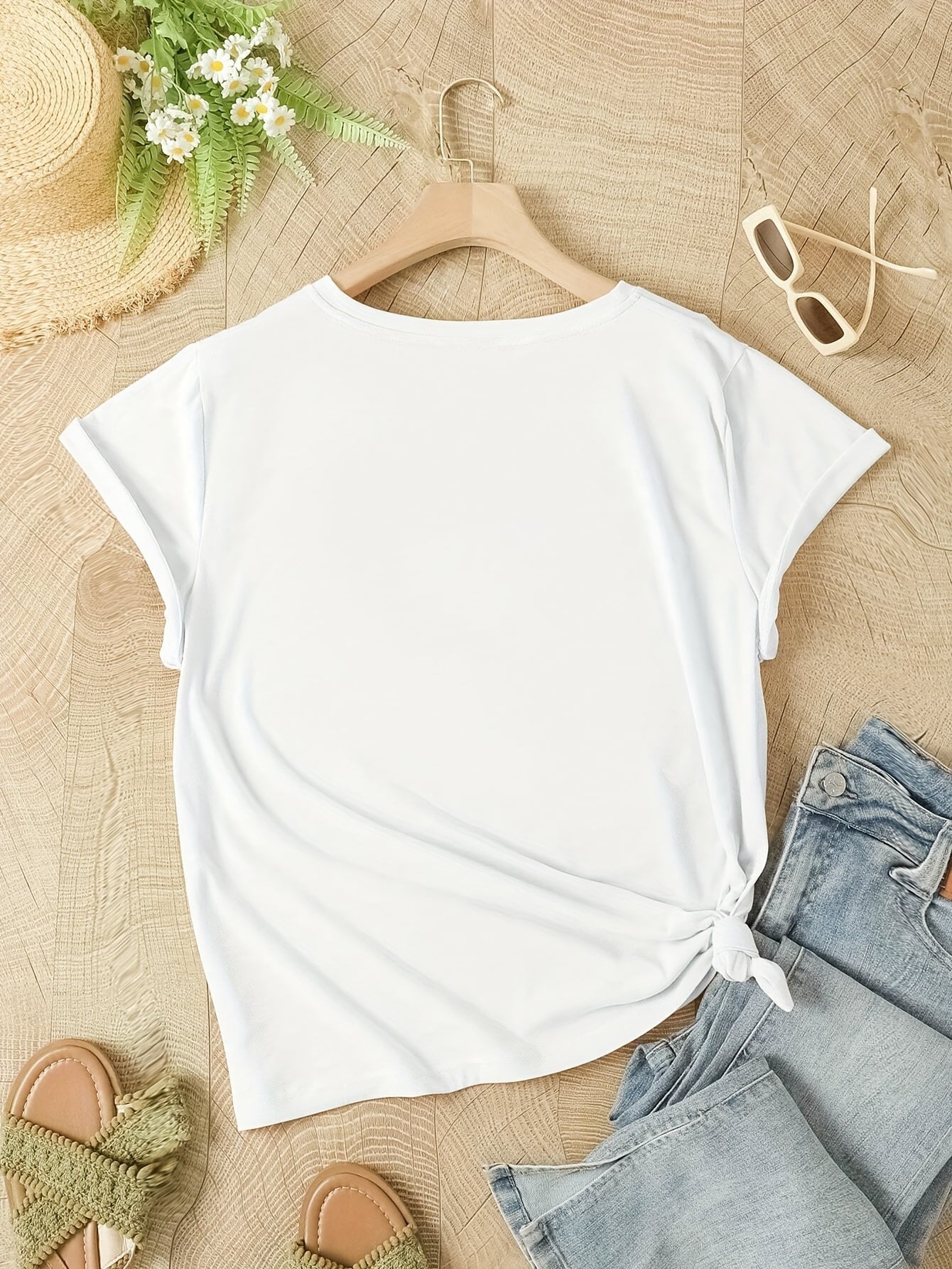 Floral Print Crew Neck T-Shirt, Casual Short Sleeve T-Shirt For Spring & Summer, Women's Clothing